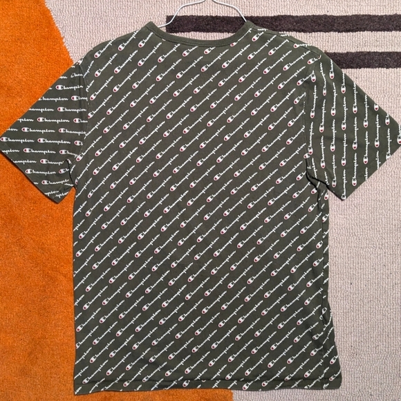 Champion Heritage Logo Tshirt green- size Large - Picture 6 of 6